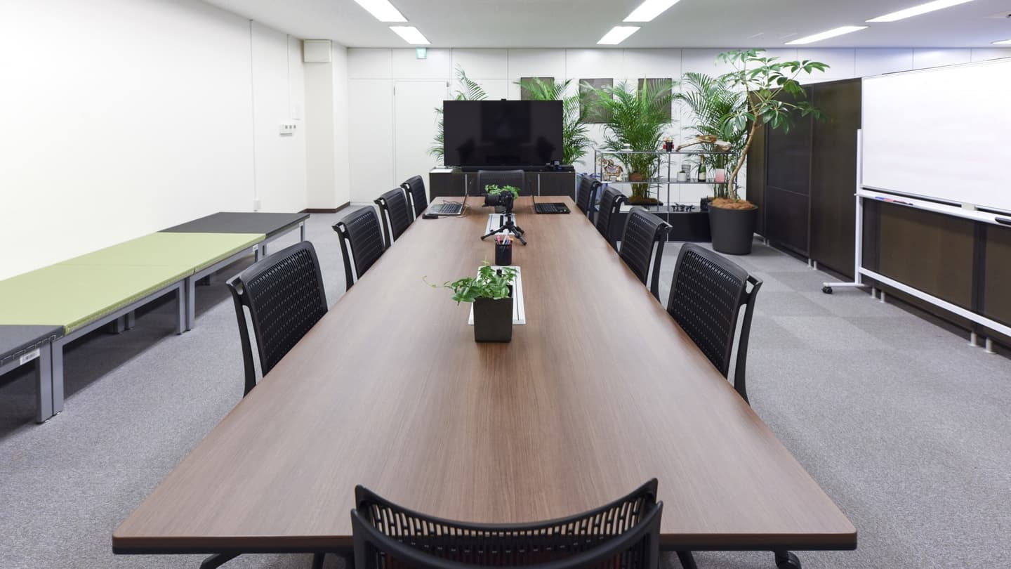 カーペットクリーニング | 一宮市で清掃・メンテナンスならシンエイ